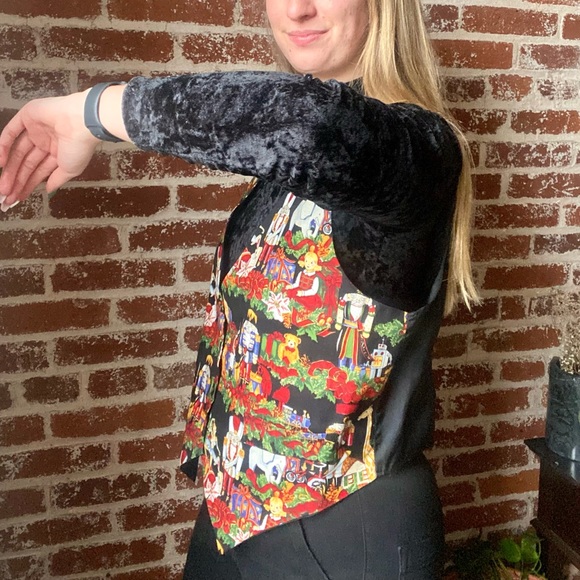 Vintage nutcracker Christmas vest - Picture 4 of 6